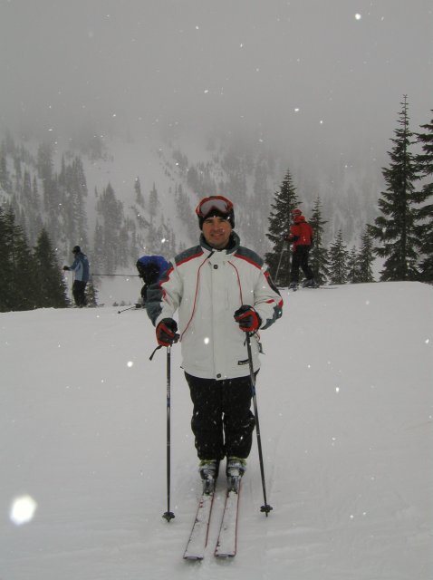 Having fun on rented skis, 03-02-2003
(Click on the picture for the full-size version)