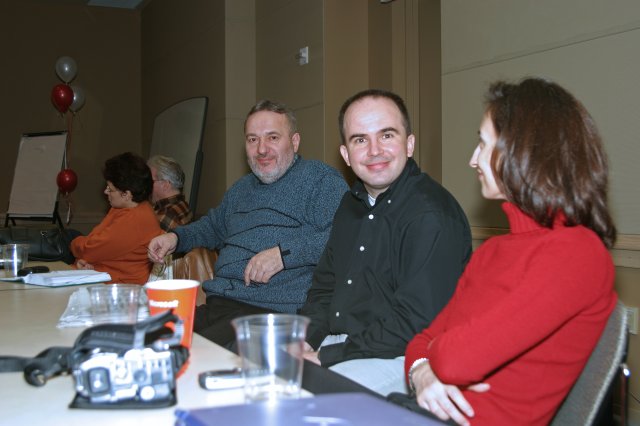 Alin Constantin's Photography - Meeting Romanian press representants, 2004
(Click on the picture for the full-size version)