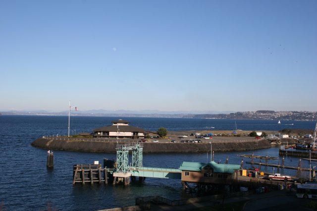 Ferry terminal & Tacoma yacht club [IMG_0359.JPG]
