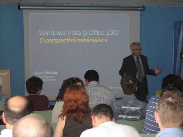 Today are launched Windows Vista and Office 2007 Romanian Editions [IMG_1050.JPG]