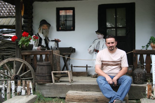 La casa memoriala Ion Creanga, Humulesti
(Click on the picture for the full-size version)