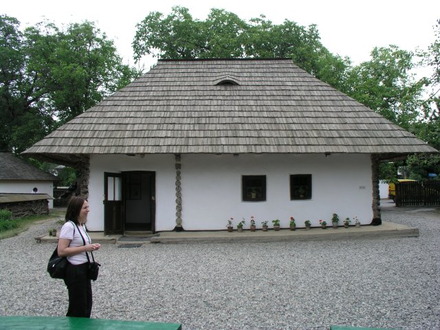 La casa memoriala Ion Creanga, Humulesti
(Click on the picture for the full-size version)