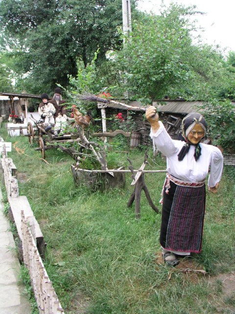 La casa memoriala Ion Creanga, Humulesti
(Click on the picture for the full-size version)