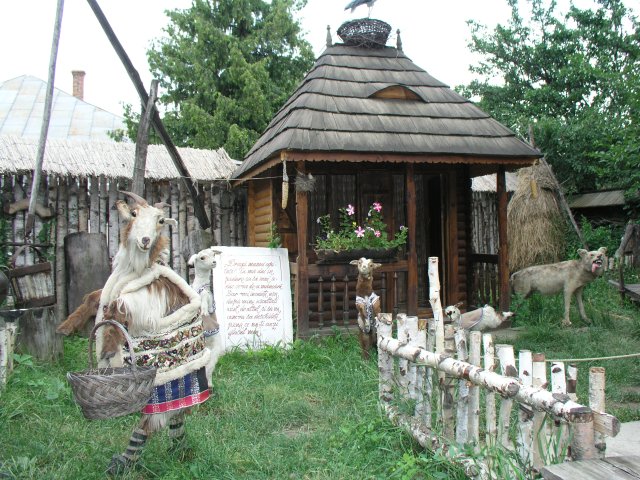 La casa memoriala Ion Creanga, Humulesti
(Click on the picture for the full-size version)