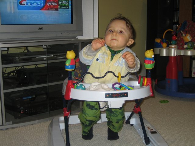 More fun in walker
(Click on the picture for the full-size version)