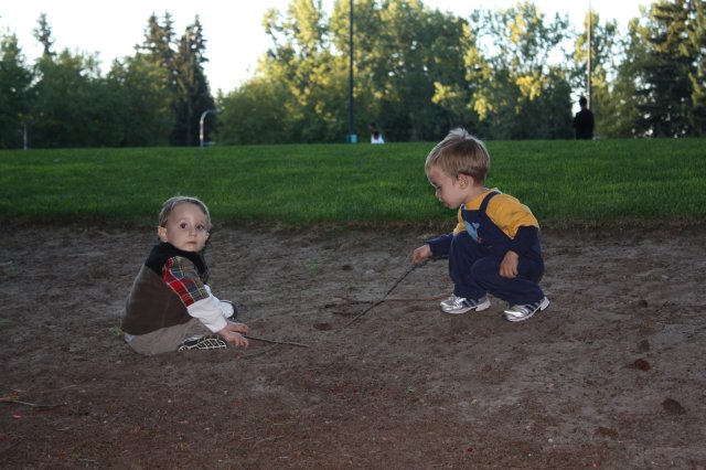 In Robinswood park
(Click on the picture for the full-size version)