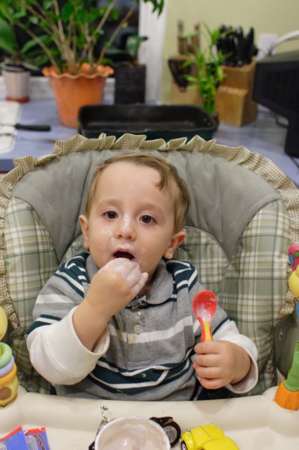 Various pictures of Vlad, Sept-Oct 2009
(Click on the picture for the full-size version)