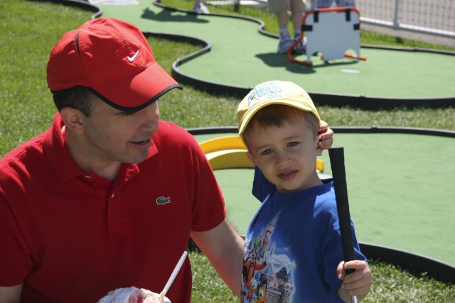 Strawberry festival, 06/26
(Click on the picture for the full-size version)