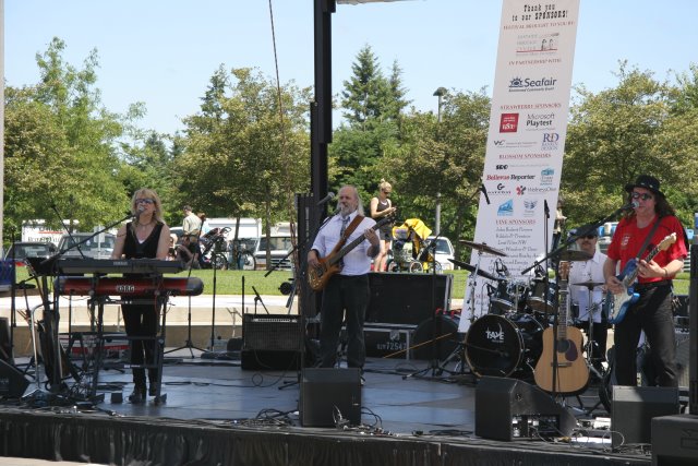 Strawberry festival, 06/26
(Click on the picture for the full-size version)