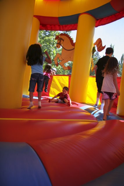 Strawberry festival, 06/26
(Click on the picture for the full-size version)