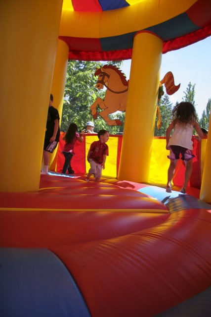 Strawberry festival, 06/26
(Click on the picture for the full-size version)