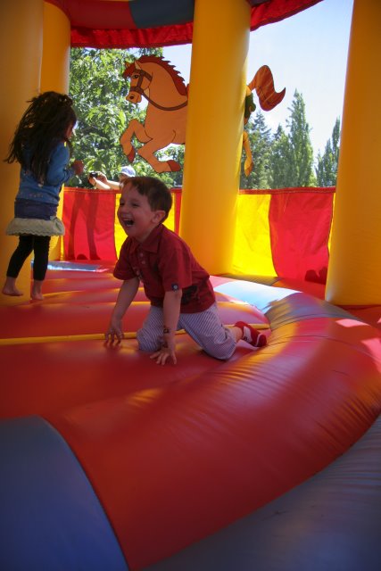 Strawberry festival, 06/26
(Click on the picture for the full-size version)