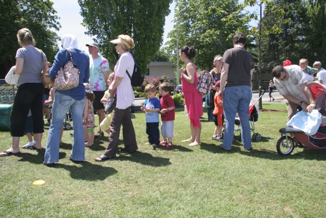 Strawberry festival, 06/26
(Click on the picture for the full-size version)