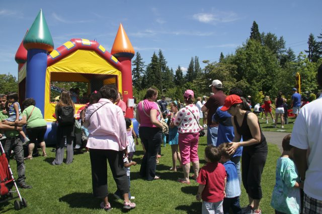 Strawberry festival, 06/26
(Click on the picture for the full-size version)