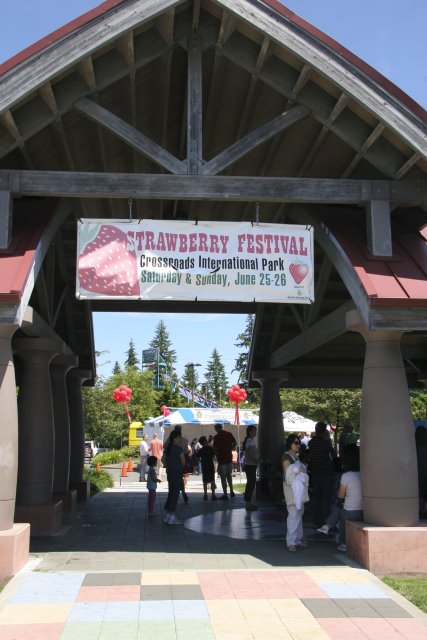 Strawberry festival, 06/26
(Click on the picture for the full-size version)