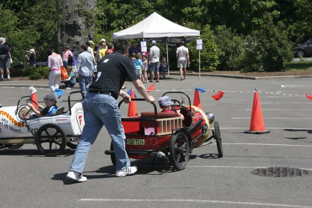 Strawberry festival, 06/26
(Click on the picture for the full-size version)