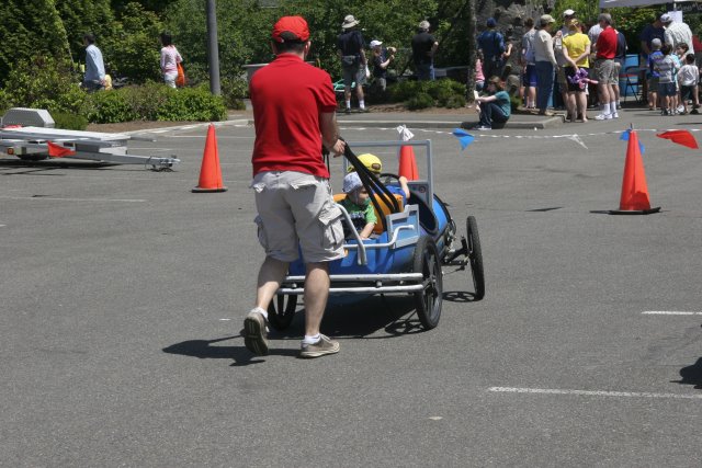 Strawberry festival, 06/26
(Click on the picture for the full-size version)