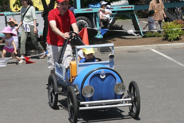 Strawberry festival, 06/26
(Click on the picture for the full-size version)