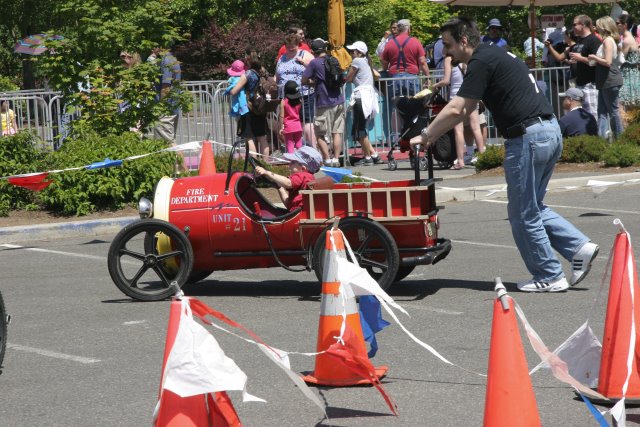 Strawberry festival, 06/26
(Click on the picture for the full-size version)