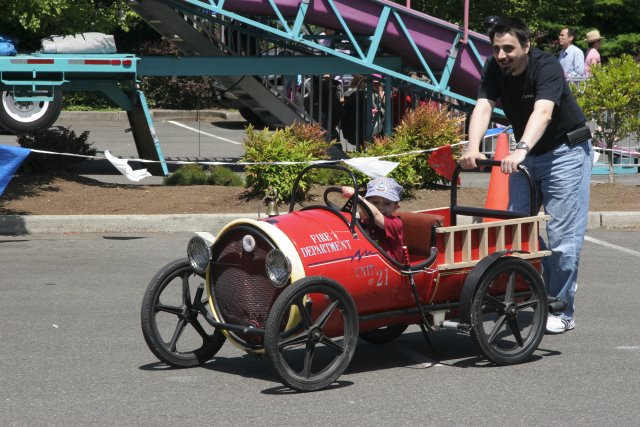 Strawberry festival, 06/26
(Click on the picture for the full-size version)