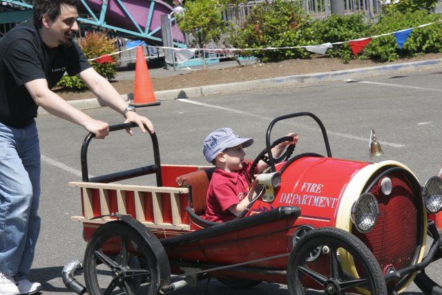 Strawberry festival, 06/26
(Click on the picture for the full-size version)