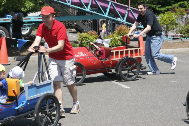 Strawberry festival, 06/26
(Click on the picture for the full-size version)