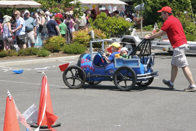 Strawberry festival, 06/26
(Click on the picture for the full-size version)