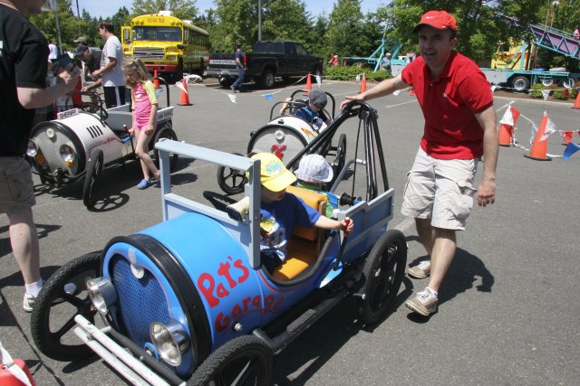 Strawberry festival, 06/26
(Click on the picture for the full-size version)