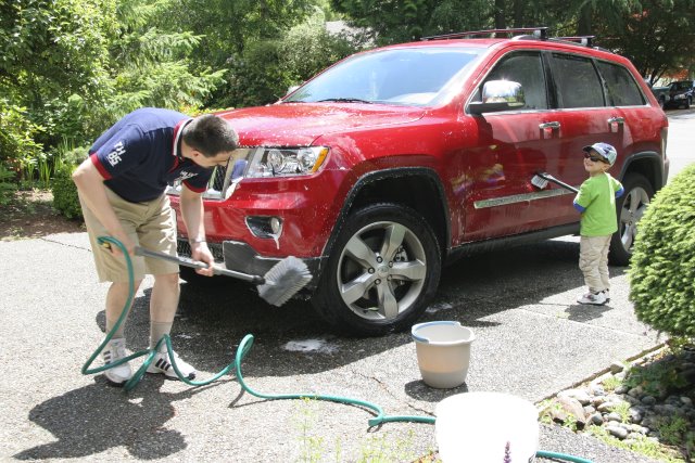 Vlad washing the Jeep
(Click on the picture for the full-size version)
