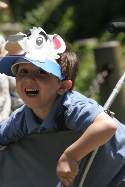 At Los Angeles Zoo
(Click on the picture for the full-size version)