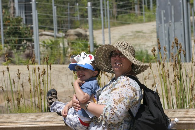 At Los Angeles Zoo
(Click on the picture for the full-size version)
