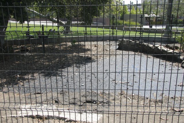 La Brea Tar Pits
(Click on the picture for the full-size version)
