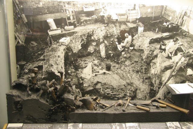 La Brea Tar Pits
(Click on the picture for the full-size version)