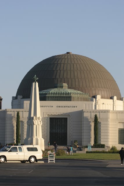 Griffith Observatory
(Click on the picture for the full-size version)