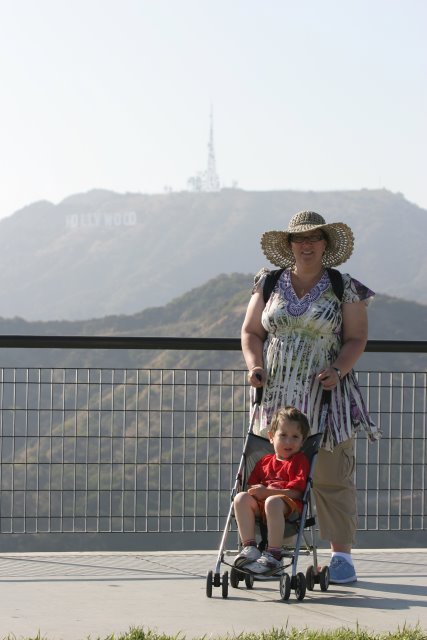 Griffith Observatory
(Click on the picture for the full-size version)