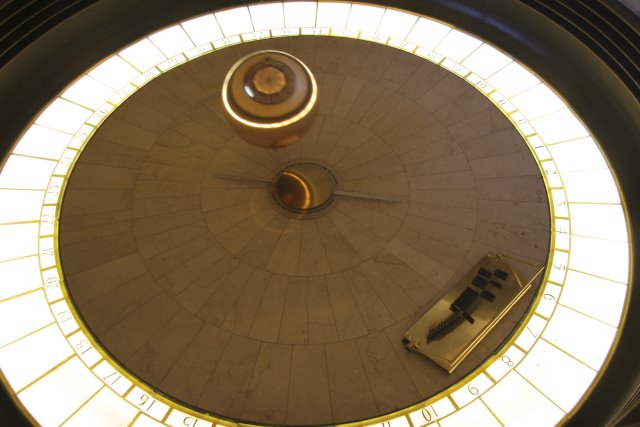 Griffith Observatory
(Click on the picture for the full-size version)