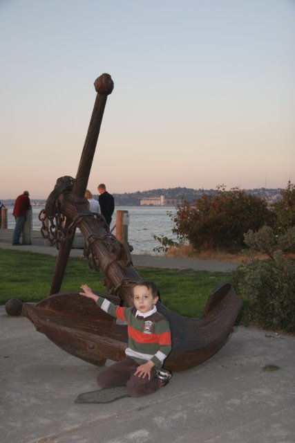 Alin Constantin's Photography - At Alki beach, 10/06
(Click on the picture for the full-size version)