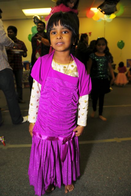 Yoga's birthday party, 12/09
(Click on the picture for the full-size version)