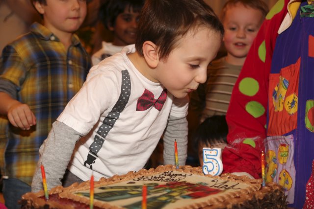 Alin Constantin's Photography - Vlad's birthday, 02/09
(Click on the picture for the full-size version)