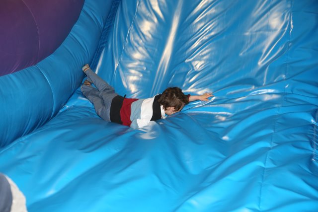 Robert Birthday, 03/31
(Click on the picture for the full-size version)