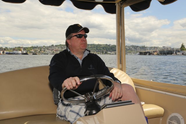 Group fun with Electric Boats
(Click on the picture for the full-size version)