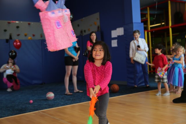 Annika's Birthday, 08/04
(Click on the picture for the full-size version)