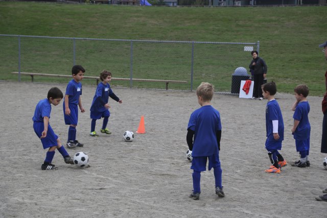 First soccer lesson @ Lake Hills Soccer Club
(Click on the picture for the full-size version)