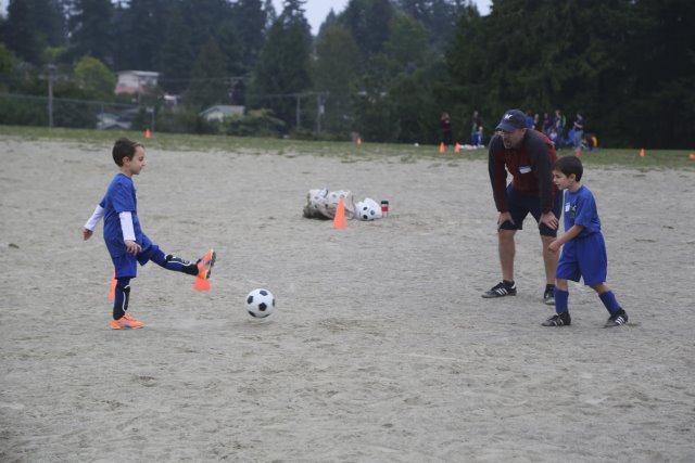First soccer lesson @ Lake Hills Soccer Club
(Click on the picture for the full-size version)