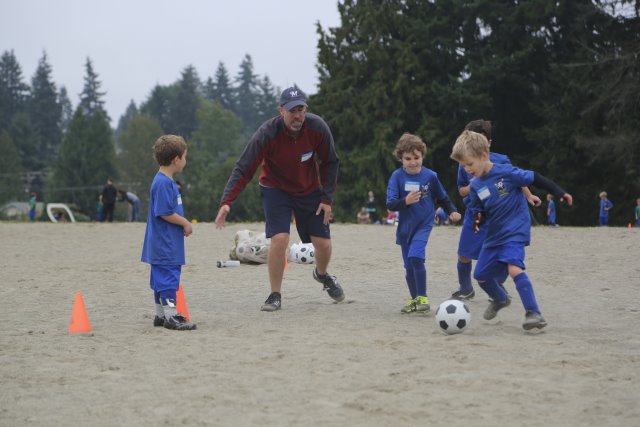 First soccer lesson @ Lake Hills Soccer Club
(Click on the picture for the full-size version)