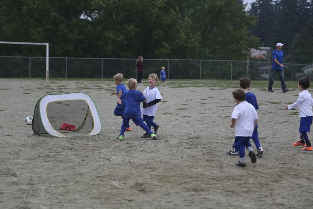 First soccer lesson @ Lake Hills Soccer Club
(Click on the picture for the full-size version)
