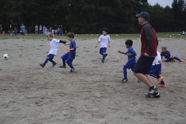 First soccer lesson @ Lake Hills Soccer Club
(Click on the picture for the full-size version)