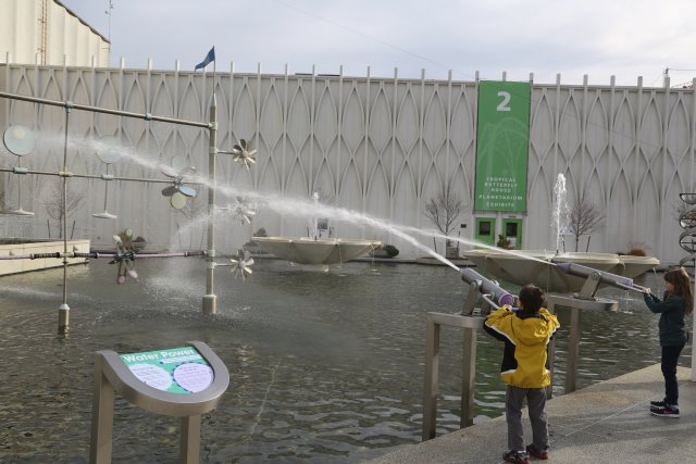 With Vlad at Pacific Science Center
(Click on the picture for the full-size version)