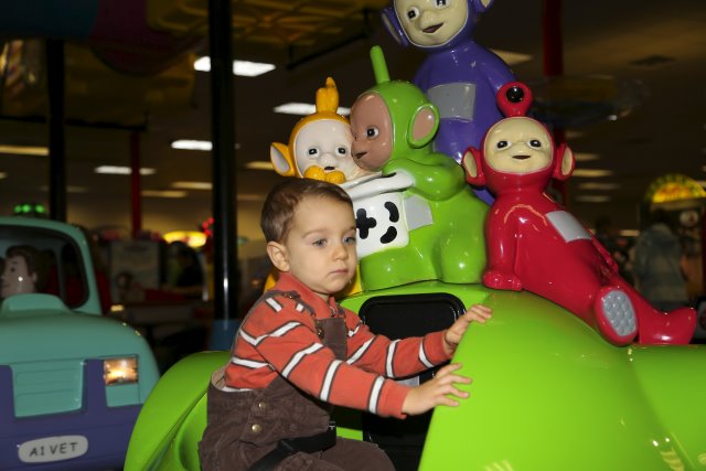 Yoga's Birthday
(Click on the picture for the full-size version)