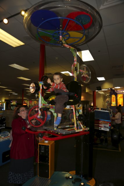 Yoga's Birthday
(Click on the picture for the full-size version)